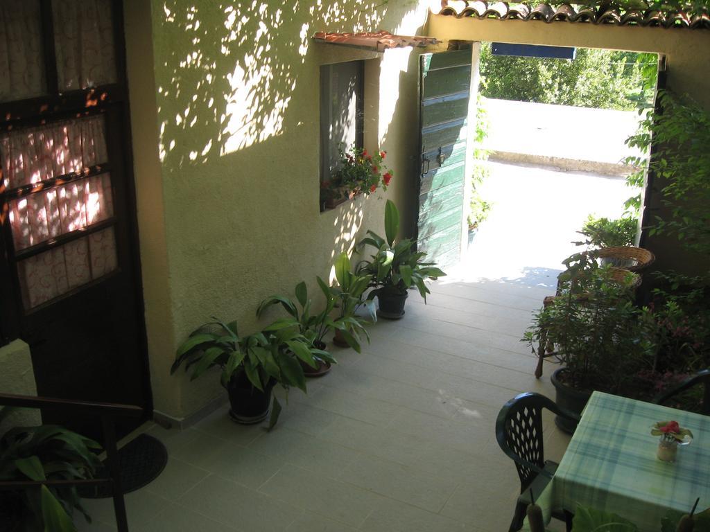 Apartments Darinka سكرادين الغرفة الصورة